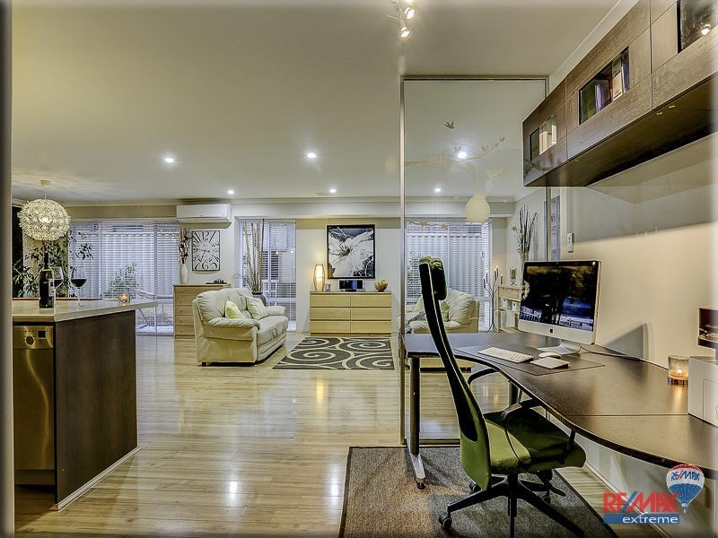 18 Beachwood Crescent, Butler WA 6036