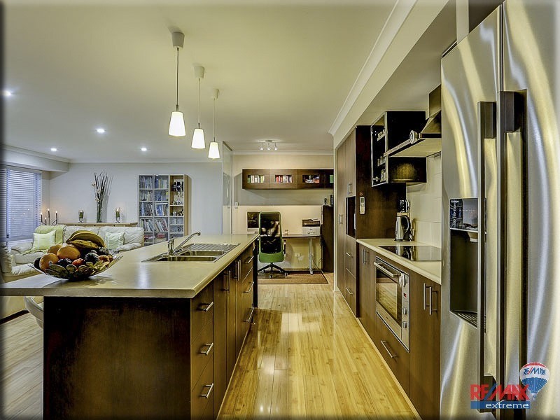 18 Beachwood Crescent, Butler WA 6036