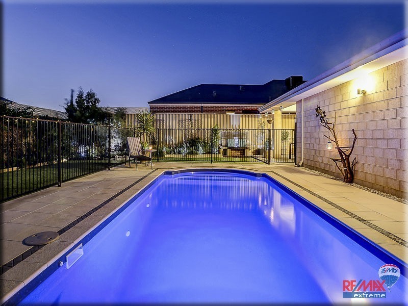 18 Beachwood Crescent, Butler WA 6036