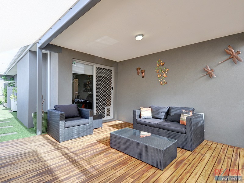 1 Voyager Link, Pearsall WA 6065