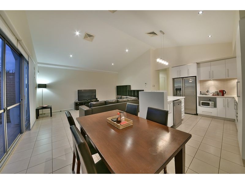 10 Navarre Way, Butler WA 6036