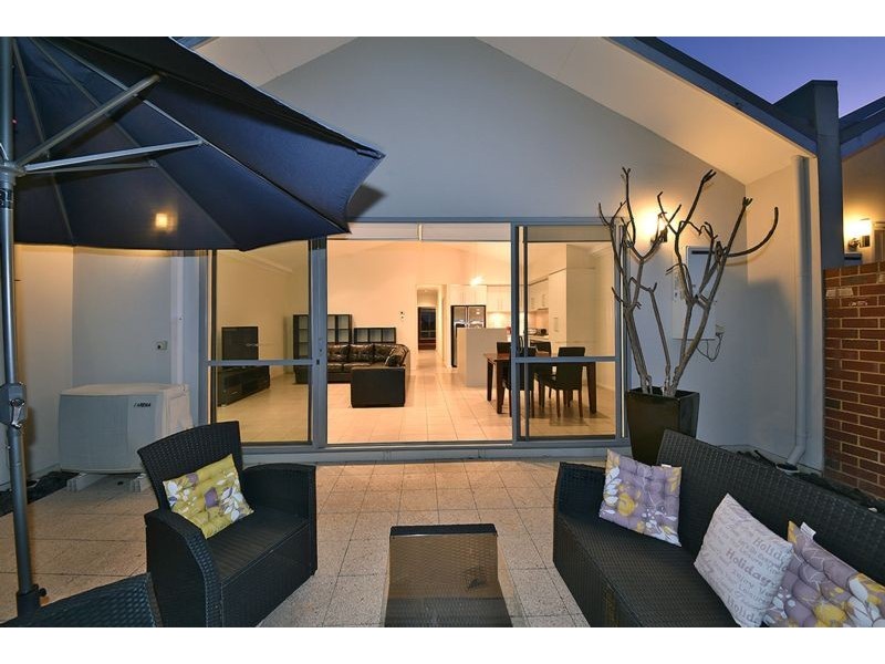 10 Navarre Way, Butler WA 6036