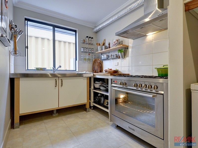 23 Kallatina Drive, Iluka WA 6028