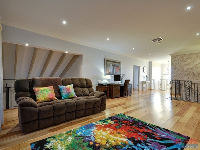 23 Kallatina Drive, Iluka WA 6028