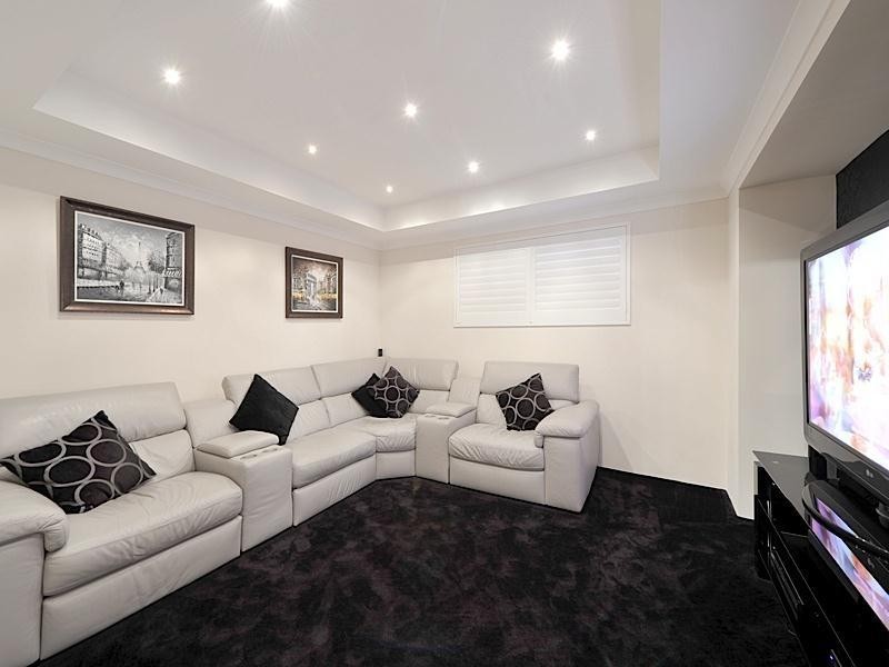 2 Spitfire Ave, Burns Beach WA 6028