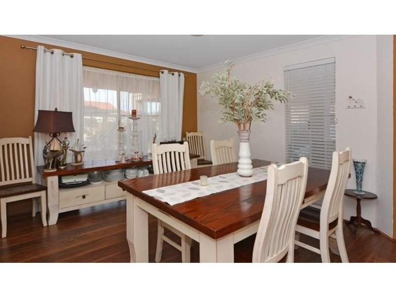 18 Twilight Circuit, Ridgewood WA 6030