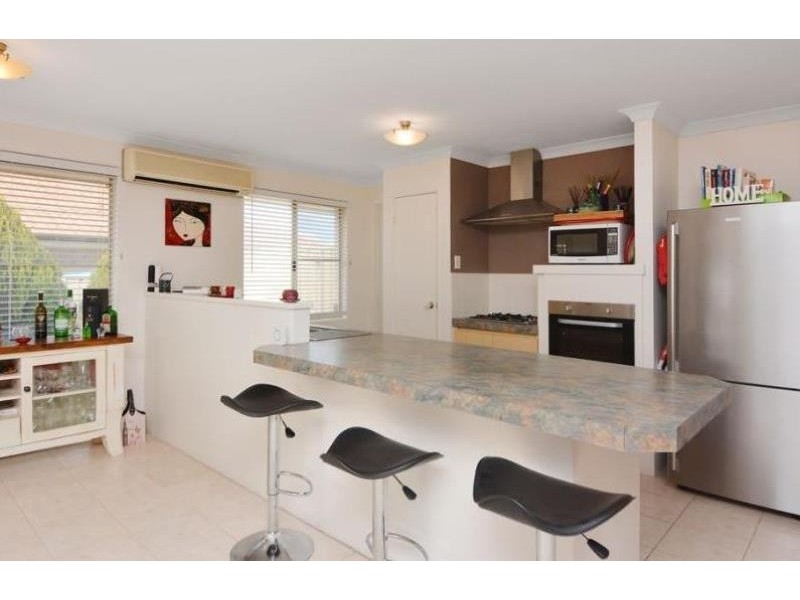 18 Twilight Circuit, Ridgewood WA 6030
