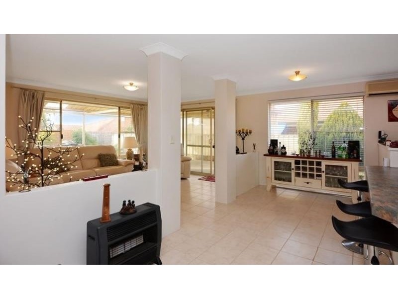 18 Twilight Circuit, Ridgewood WA 6030