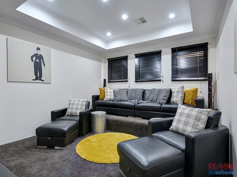 24 Sextant Way, Jindalee WA 6036