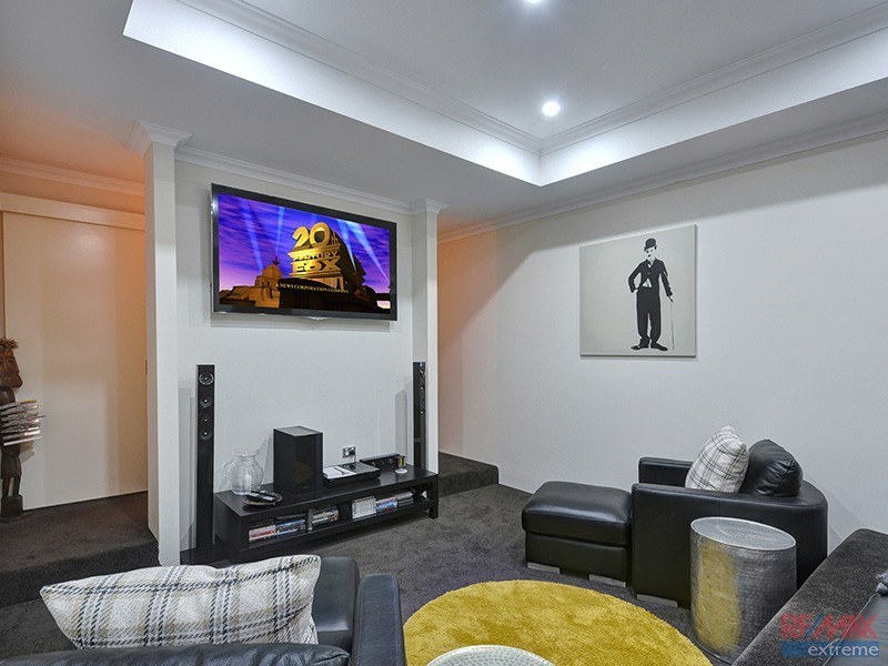 24 Sextant Way, Jindalee WA 6036