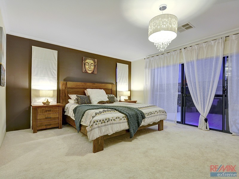 24 Sextant Way, Jindalee WA 6036