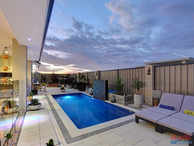 24 Sextant Way, Jindalee WA 6036