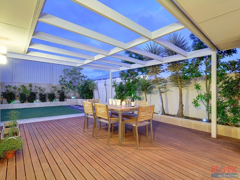 24 Leeway Loop, Alkimos WA 6038