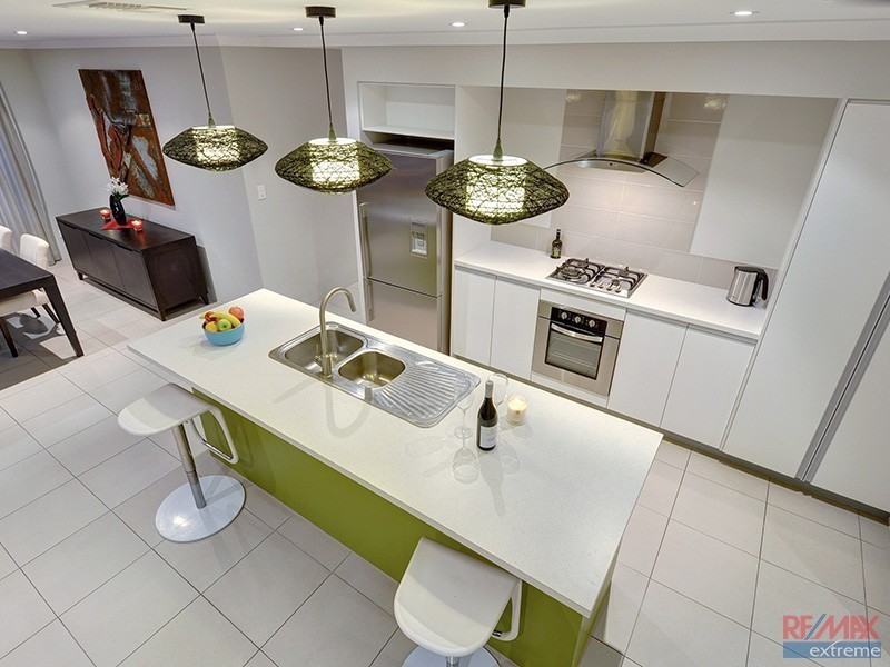 24 Leeway Loop, Alkimos WA 6038