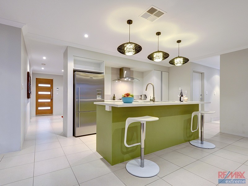 24 Leeway Loop, Alkimos WA 6038