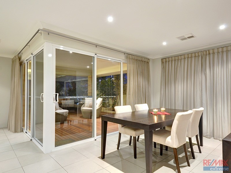 24 Leeway Loop, Alkimos WA 6038