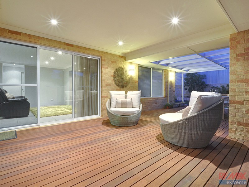 24 Leeway Loop, Alkimos WA 6038