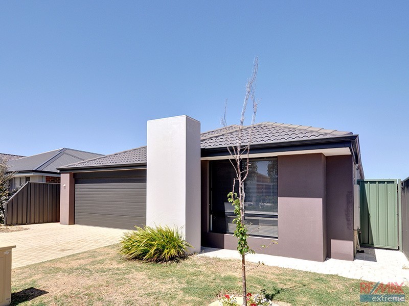 85 Joseph Banks Blvd, Banksia Grove WA 6031