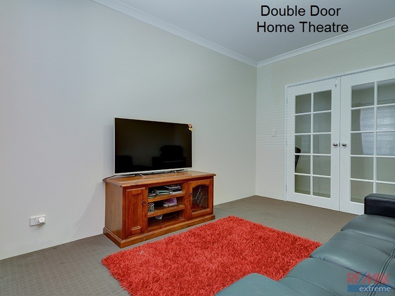 85 Joseph Banks Blvd, Banksia Grove WA 6031