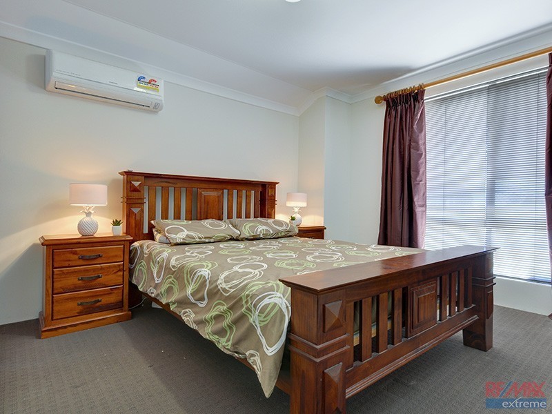 85 Joseph Banks Blvd, Banksia Grove WA 6031