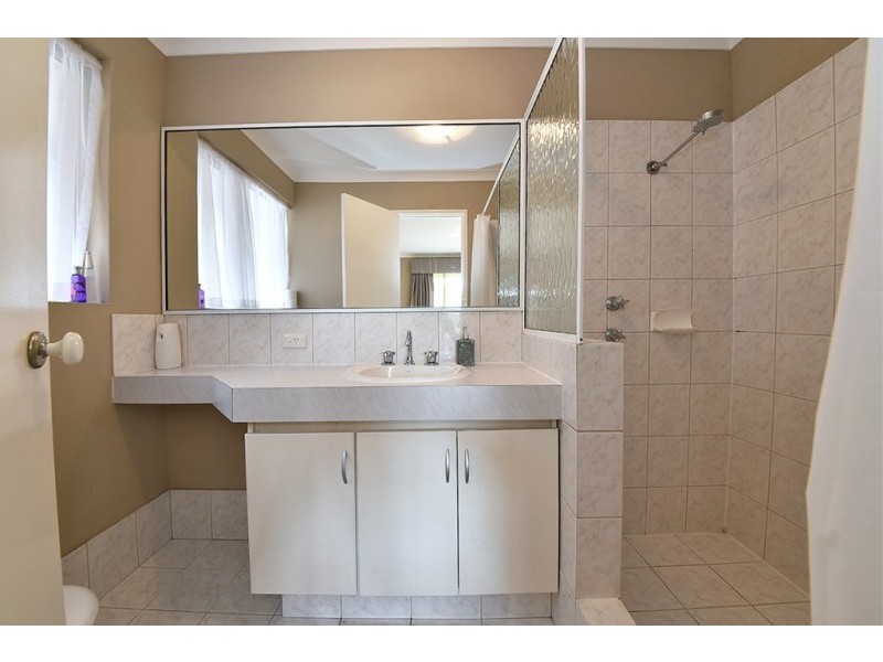 2 Jay Place, Quinns Rocks WA 6030