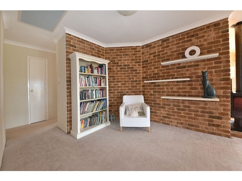 2 Jay Place, Quinns Rocks WA 6030