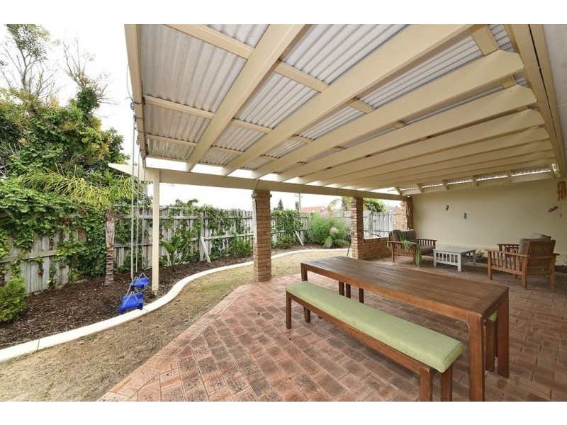 2 Jay Place, Quinns Rocks WA 6030