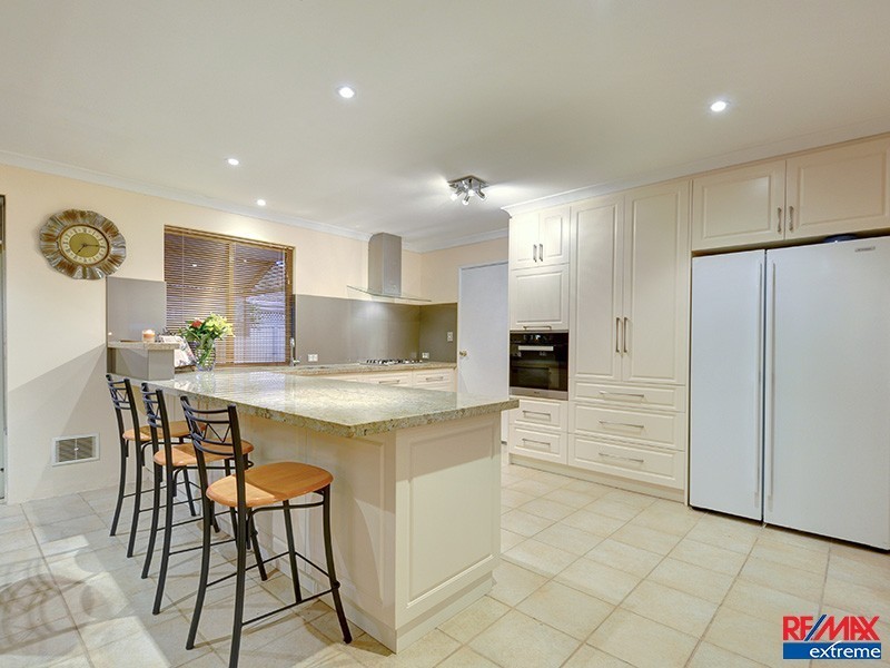 1 Siderno Rise, Hocking WA 6065