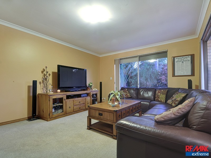 1 Siderno Rise, Hocking WA 6065