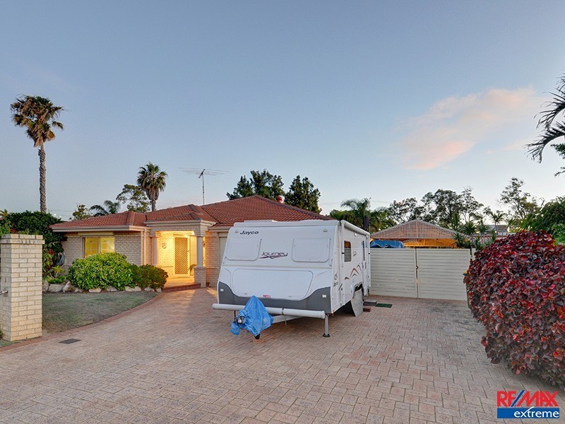 1 Siderno Rise, Hocking WA 6065