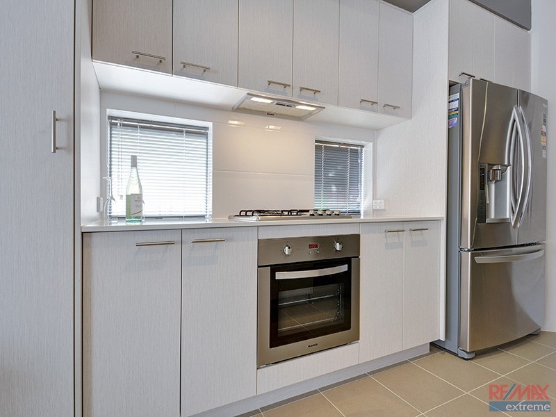 b/14 Dania Way, Butler WA 6036