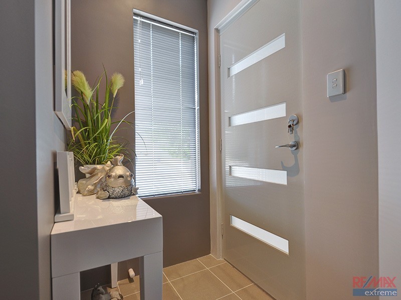 b/14 Dania Way, Butler WA 6036