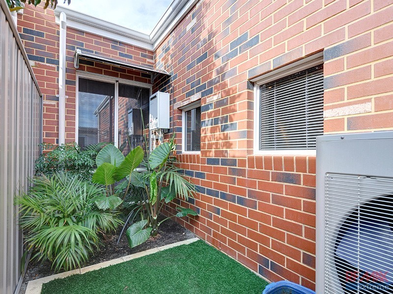 b/14 Dania Way, Butler WA 6036