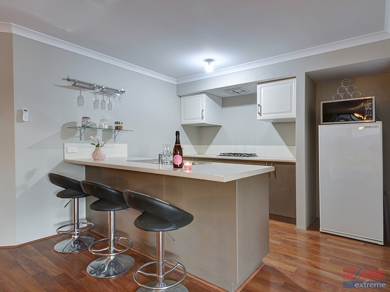 60 Fishbone Turn, Banksia Grove WA 6031