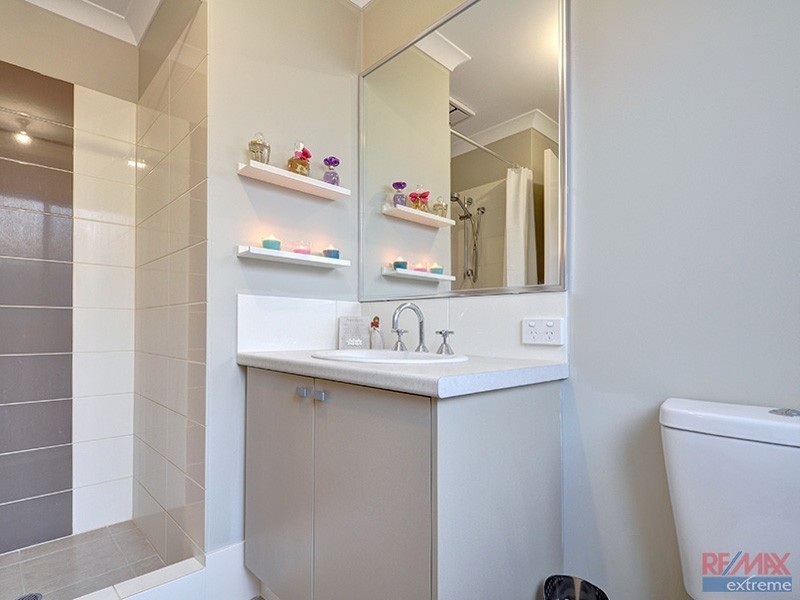 60 Fishbone Turn, Banksia Grove WA 6031