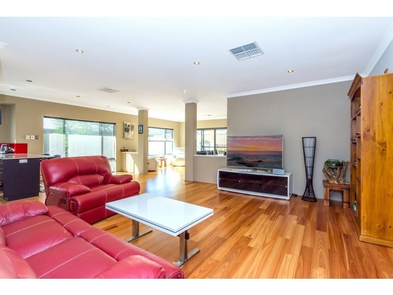5 Portland Way, Ridgewood WA 6030