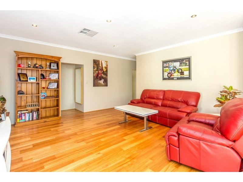 5 Portland Way, Ridgewood WA 6030