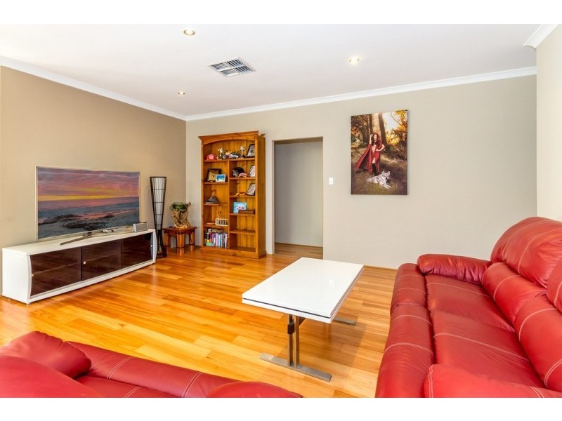 5 Portland Way, Ridgewood WA 6030