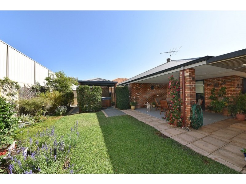 12 Oliveri Street, Sinagra WA 6065