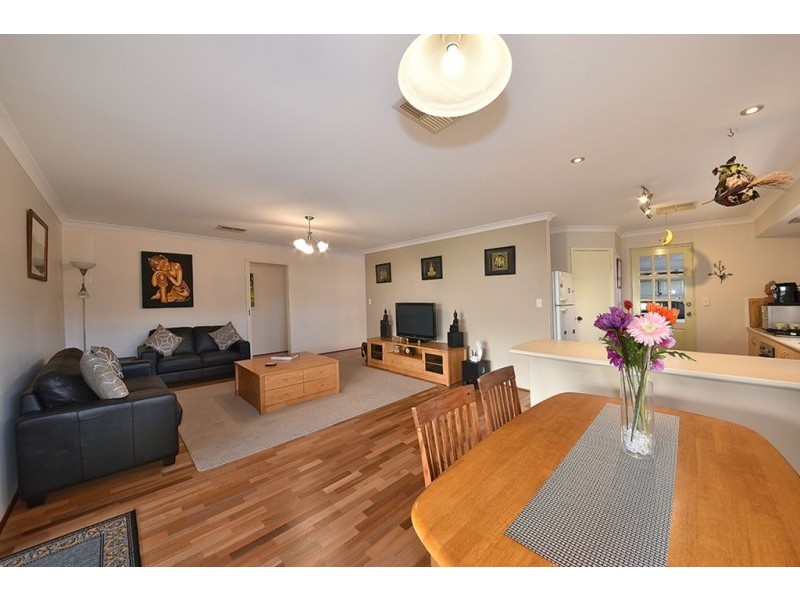 12 Oliveri Street, Sinagra WA 6065