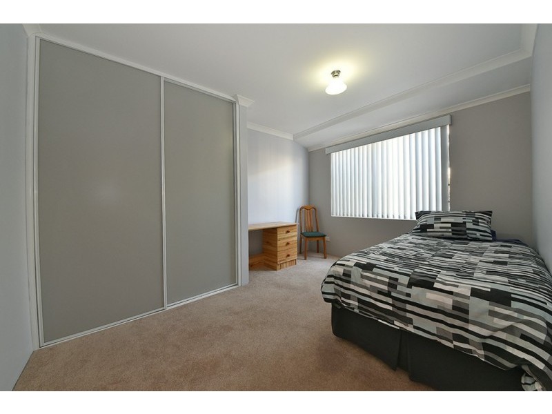 12 Oliveri Street, Sinagra WA 6065