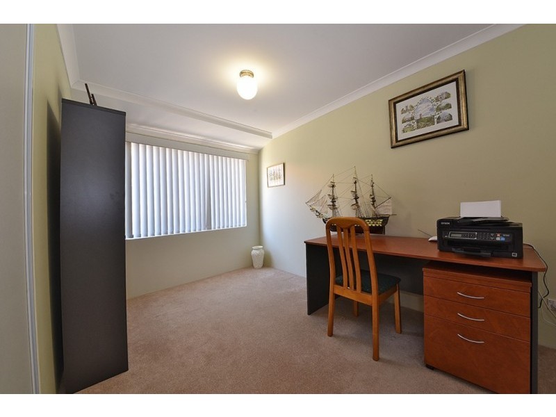 12 Oliveri Street, Sinagra WA 6065