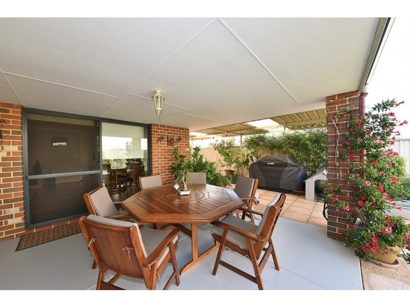 12 Oliveri Street, Sinagra WA 6065