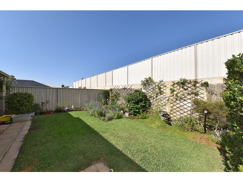 12 Oliveri Street, Sinagra WA 6065