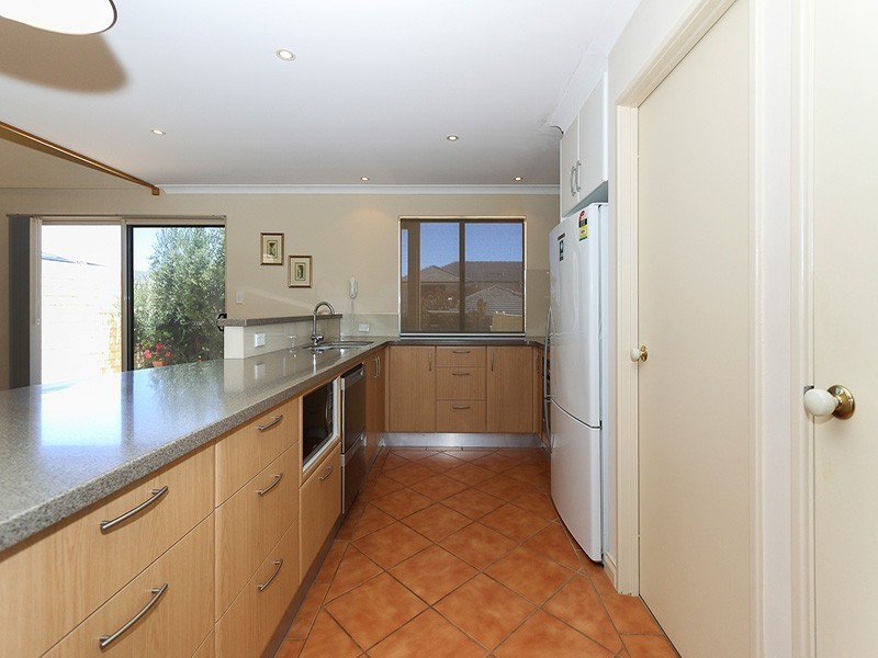49 Dartmouth Circle, Quinns Rocks WA 6030
