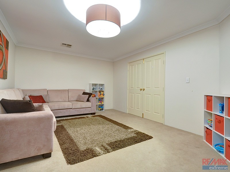 5 Vermont Approach, Hocking WA 6065