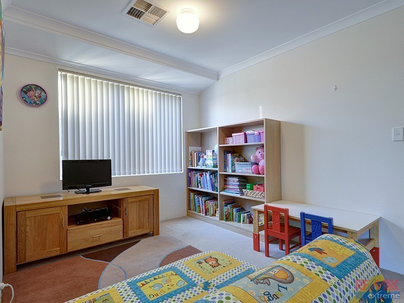 5 Vermont Approach, Hocking WA 6065