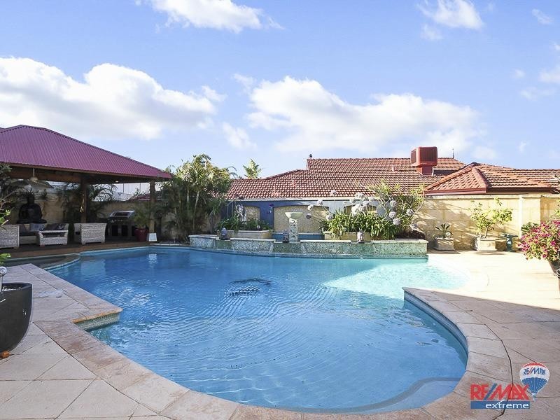 30 Graton Loop, Iluka WA 6028