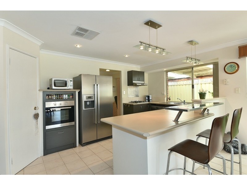 54 Cheriton Drive, Carramar WA 6031