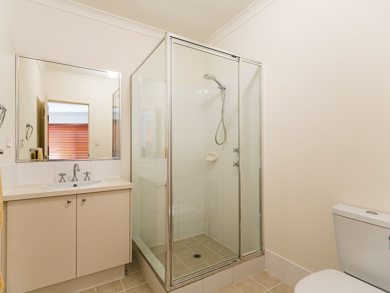 74 Merlot Way, Pearsall WA 6065